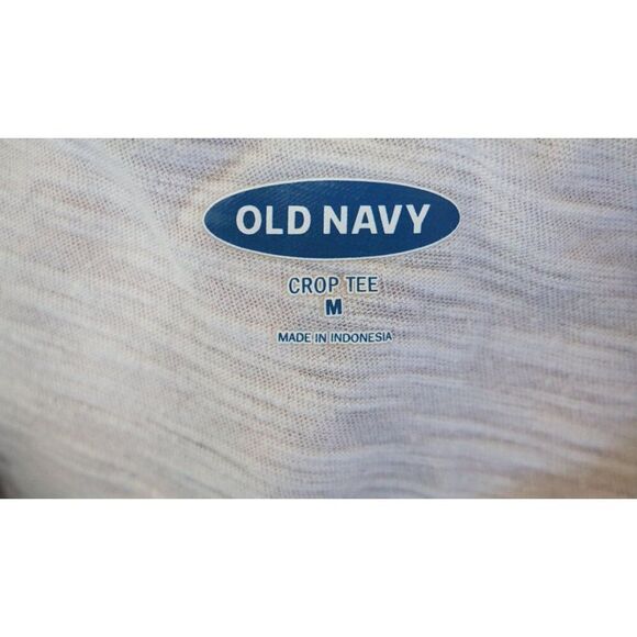 Old Navy Women’s Gray Camo Print Cropped T-Shirt - Size M - Picture 4 of 16